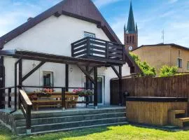 Pet Friendly Home In Gardna Wielka With Jacuzzi