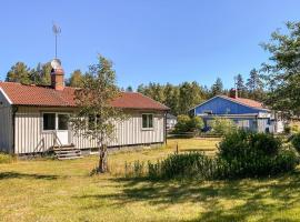 3 Bedroom Lovely Home In Alstermo，位于Alstermo的酒店