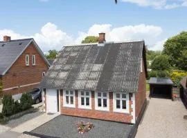 3 Bedroom Cozy Home In Rudkøbing