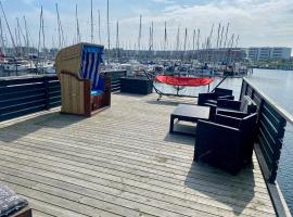 Hausboot Annis Mehrblick，位于费马恩的宠物友好酒店