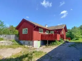 3 Bedroom Amazing Home In Grundsund