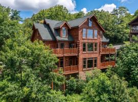 Papa Bears Cabin by Stony Brook Cabins，位于加特林堡的酒店