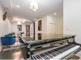 Lakefront Rooftop Parking，位于芝加哥的酒店