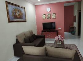 Homestay Amin 4 Fully Aircond Bedroom & 2 Bathroom，位于居林的酒店