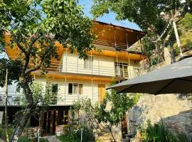 Hotel Vardzia Terrace
