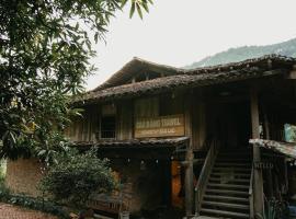 Cao Bằng Travel Homestay Bảo Lạc, Motorbike Rental and Tours，位于Bảo Lạc的住宿加早餐旅馆