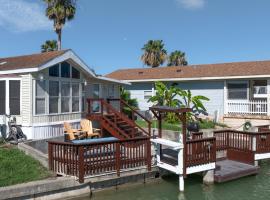 Bonnet Sea Cottage on the water- LIV Resort，位于伊莎贝尔港的酒店