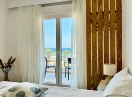 Irini Seaside Luxury Apartments，位于穆尔特里的酒店