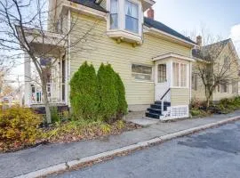 Charming Saco Apartment about 4 Mi to the Beach!