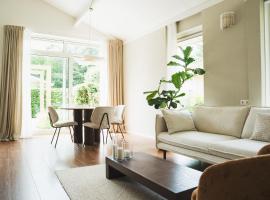 Bed en Wellness Groenrust Putten，位于皮滕的Spa酒店