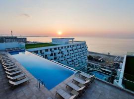 Infinity White Sparrow，位于北马马亚-讷沃达里的高尔夫酒店