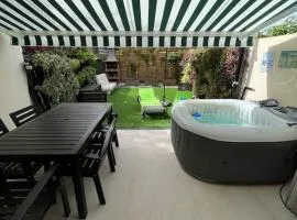 Relaxing Garden Los Cristianos con Jacuzzi y Barbacoa