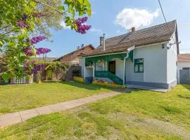 Traditional Child Friendly Homestead Larva - Happy Rentals