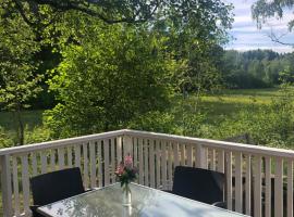 Lillstugan Elofstorp，位于克里斯蒂娜港的木屋