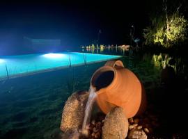 Hotel Albergue Bioclimático Sabinares del Arlanza，位于Puentedura的酒店