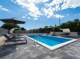 Gorgeous Home In Polaca