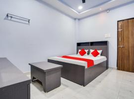 Super OYO Flagship The Highway Rest Lodging，位于那格浦尔的酒店