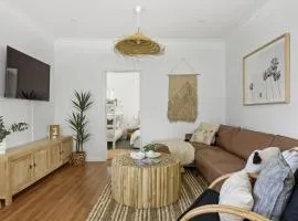 Berrara Beach House - Belle Escapes Jervis Bay