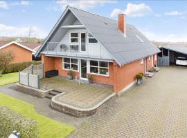 Rødkælkevej's B&B，位于Hurup的酒店