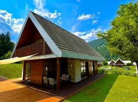 Lux Chalet - Sauna and Hot Tub，位于托波尔希卡的木屋