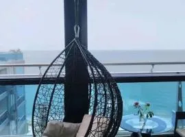Квартира с отдельной спальней 1 линия Sea view