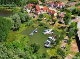 Ćirino Sokače，位于Opovo的酒店