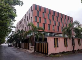Zip By Spree Hotels Surat，位于苏拉特苏拉特机场 - STV附近的酒店
