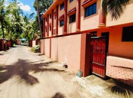 3 BHK with Pool, Arpoa - Coconut Tree Road, close by Baga and Anjuna Beach, North Goa，位于Goa的酒店