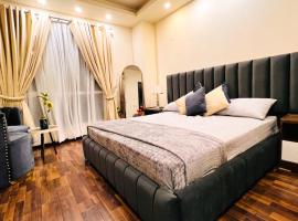 Elysium Luxurious Serviced Apartments Islamabad Blue Area - LMY，位于伊斯兰堡的公寓