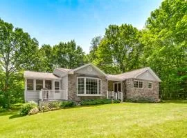 Pet-Friendly Espyville Home w/ Yard & Fire Pit!