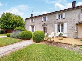 3 Bedroom Cozy Home In Ligné