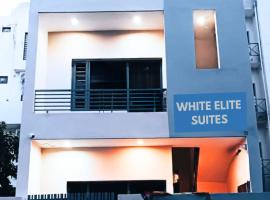 WHITE ELITE SUITS - Luxury Suite Rooms，位于帕格瓦拉的酒店