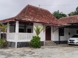 Joglo Sempu Homestay Jogja