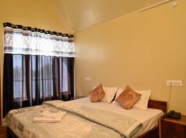 Hotel Pandav Meditation &Tourist Palace，位于Malther的酒店