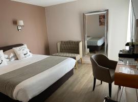 Cit'Hotel Le Chêne Vert，位于莱萨布勒-多洛讷的酒店