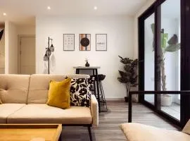 Luxe Pad London with Free Parking!