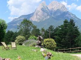 L'indret del Pedraforca Adults Only，位于萨尔德斯的酒店
