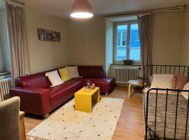 Gemütliche Wohnung，位于兰德夸特的酒店