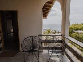 Confortable Apartamento Frente al Mar Tolu - D3，位于Santiago的酒店