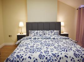 Birmingham City Centre Bedroom, Parking, WiFi, Kitchen, Living room，位于伯明翰的酒店