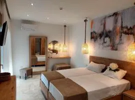 Alexa Luxury Suites