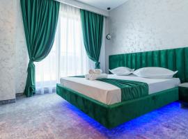 HOTEL KALYA，位于那沃达利米哈尤丘纠尼洽奴国际机场附近的酒店