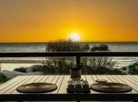 Beach Stayz Semaphore Upstairs Two Bedroom Apartment