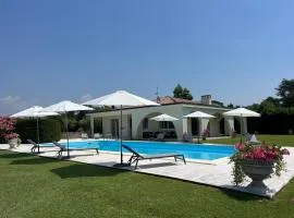 NEW Villa Tosca