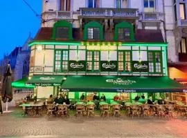 Charming Apartment in Liège City Centre with Parking Included