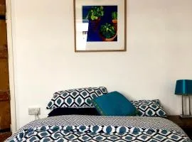 Double room on Chilkwell Street