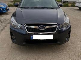 subaru crosstrek，位于第比利斯的豪华帐篷