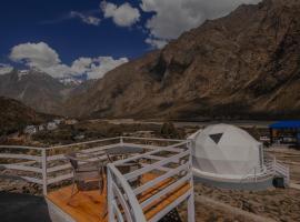 The Alpinist Glamping Resort，位于Jispa的酒店