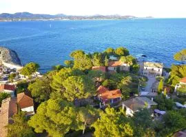 Chalet au bord de l'eau