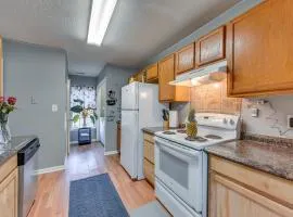 Uptown Charlotte Townhome with Hot Tub